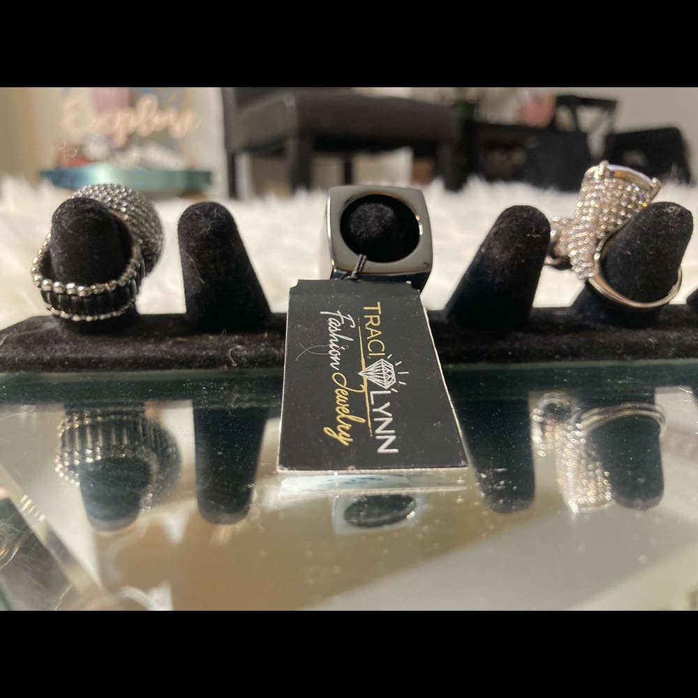 Rings - Picture 3 of 5